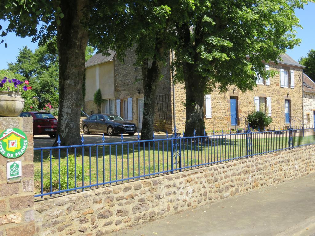 Bed and Breakfast Les Quatre Saisons Moitron-sur-Sarthe Zewnętrze zdjęcie